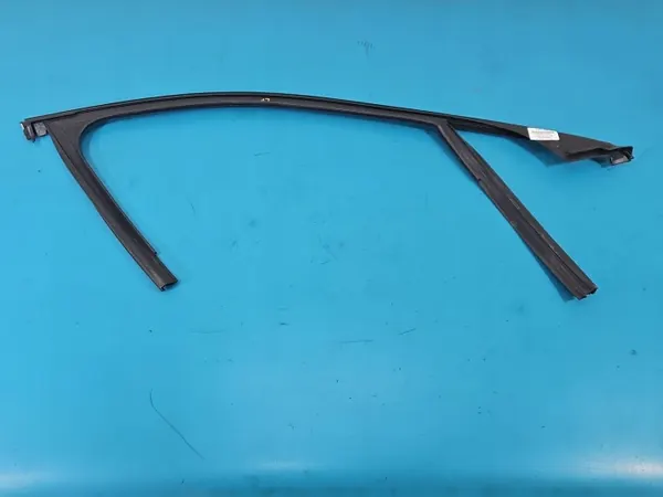 Voorlinker Deurstrook OEM A2137252700 Mercedes image 2