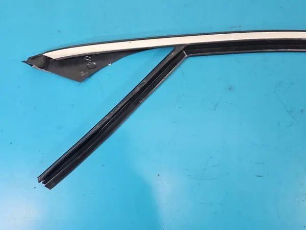 Voorlinker Deurstrook OEM A2137252700 Mercedes image 7