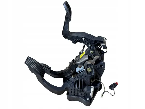 Assemblage pédalier OEM 13308338 pour Opel Corsa D image 3
