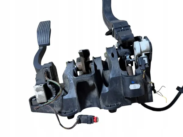 Assemblage pédalier OEM 13308338 pour Opel Corsa D image 4