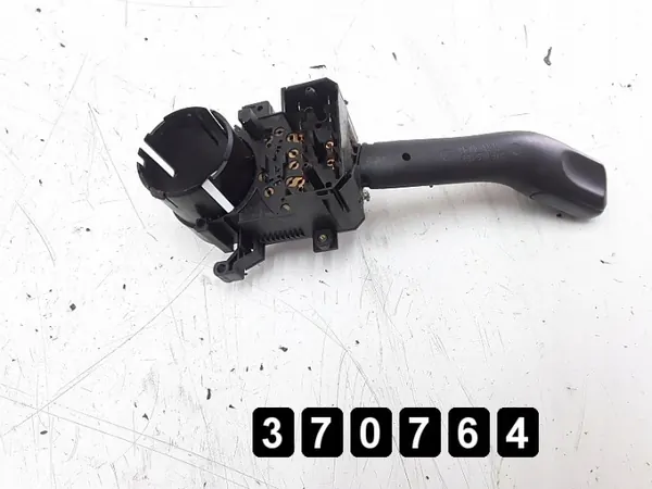 Interruptor VW Bora OEM AM-370764 - Estado Usado image 3