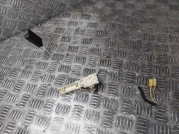Kraftstoffstandssensor OEM 8D0919673C für Audi A4 B5 image 5