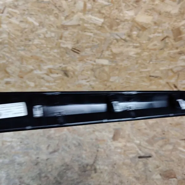 Skoda Superb B8 Dekorlist OEM 3V1858418A belyst image 6