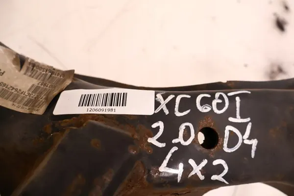 Volvo XC60 I Lift 2.0 D4 Carrinho Traseiro OEM 3001987 image 9