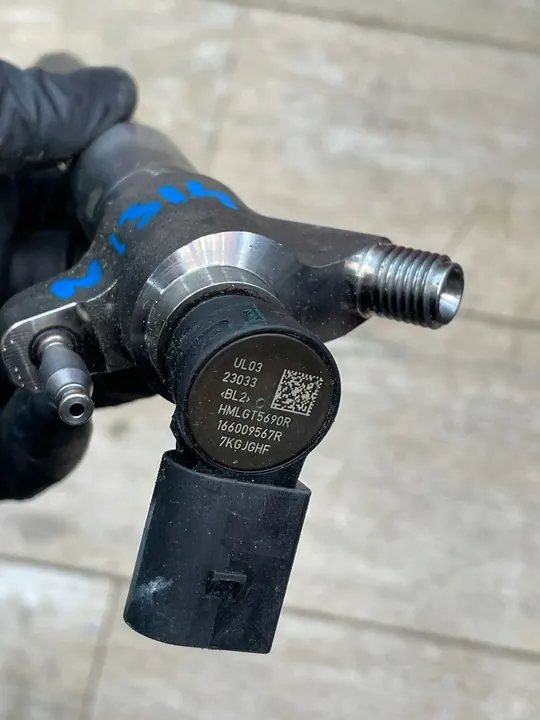 Renault OE 166009567R Injektor image 2