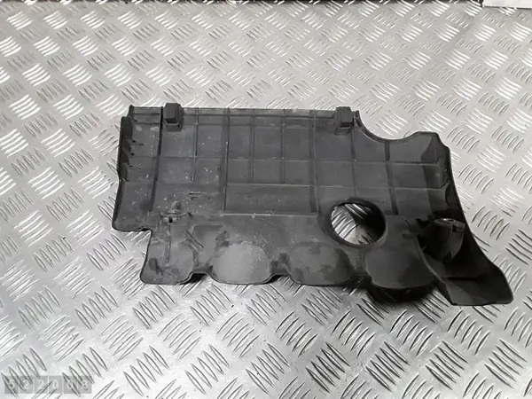 Tapa motor Hyundai OEM 292402B040 - Usado image 3
