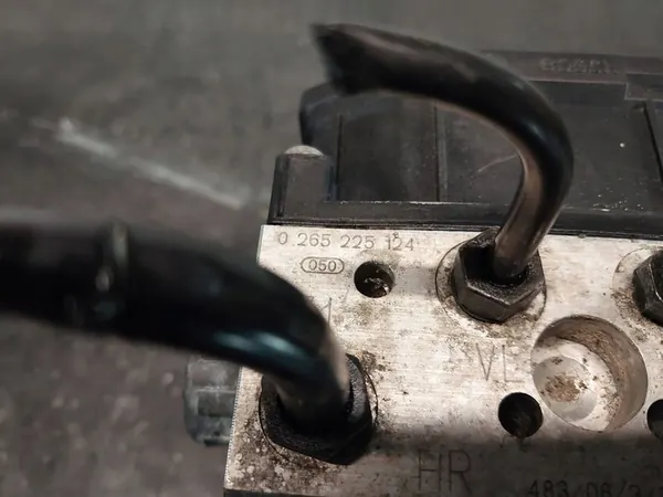 Audi OE 4B0614517G rempomp image 8