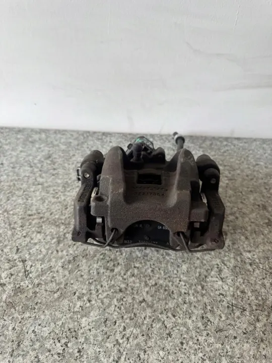 Bromsok höger bak OEM 32217364 Volvo XC60 II image 6