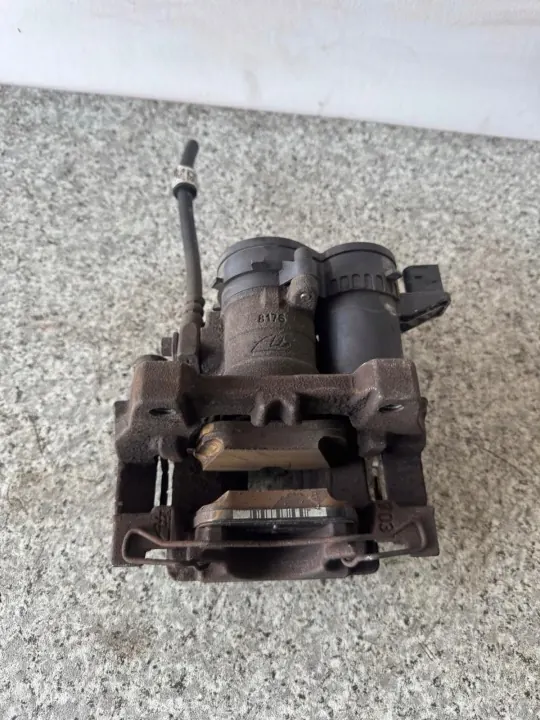 Bromsok höger bak OEM 32217364 Volvo XC60 II image 7