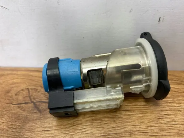 Tomada de isqueiro Dodge Challenger 2015+ OEM GNIAZDOZAPALCHAL image 5