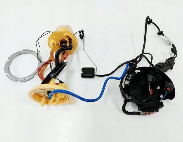 Bomba de combustível Audi SQ7 Q7 4M0919088D image 3
