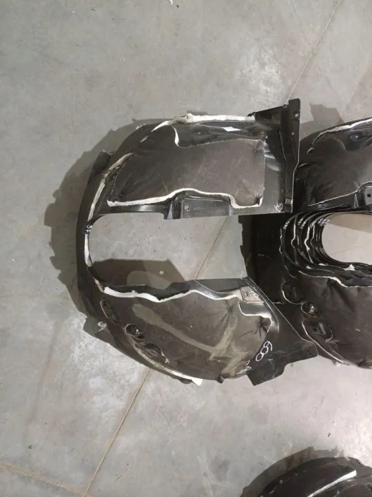 Linker vorderer Radlauf Fiat 600 OEM 52215213 image 2
