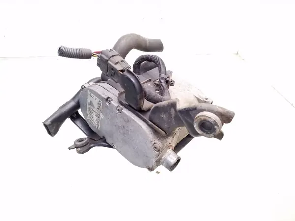 Webasto pysäköintilämmitys OEM 25228205 Toyota RAV4:lle image 2