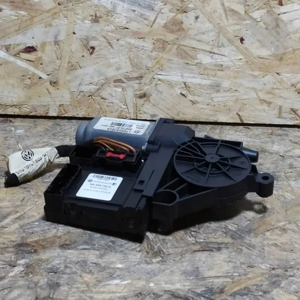 VW Touran I vasen etuikkunan nostin OEM 1K0959793D image 5