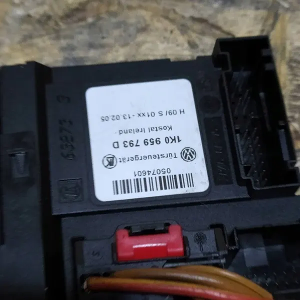 VW Touran I vasen etuikkunan nostin OEM 1K0959793D image 9