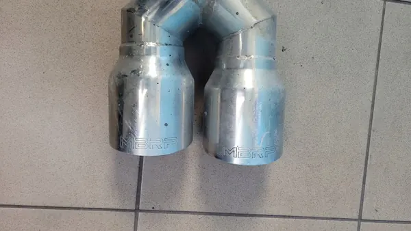 Dodge Challenger SXT 3.6L linker Auspuffendrohr OEM image 3
