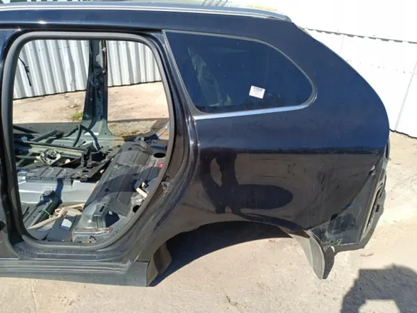 Volvo XC60 I Guardabarros trasero izquierdo OEM Wrakowisko-19558- image 2