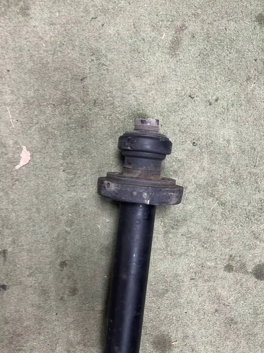 Drivaxel VW Touareg II 3.0 TDI image 4