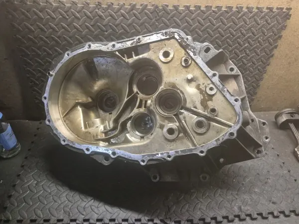 Versnellingsbakhuis PK6061 voor Renault 2.2 DCI image 3