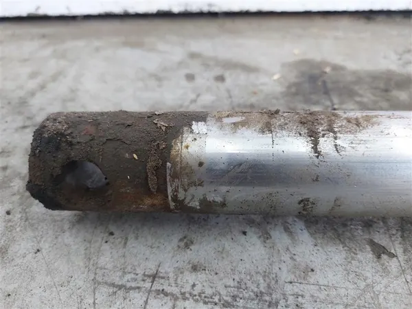 Cylindre hydraulique pour élévateur Renault Midlum image 3