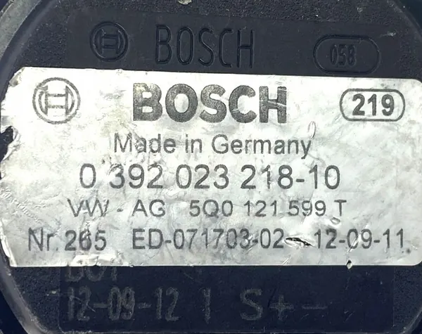 Extra vattenpump AUDI A3 VW GOLF PASSAT SKODA image 4