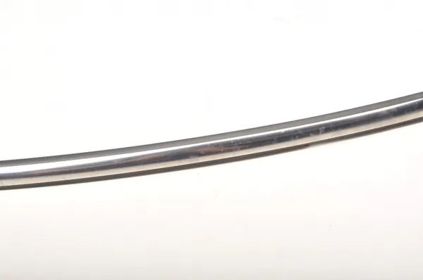 Moldura Cromada Capô MINI OEM 396704 - Usado image 3