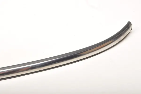 Moldura Cromada Capô MINI OEM 396704 - Usado image 6