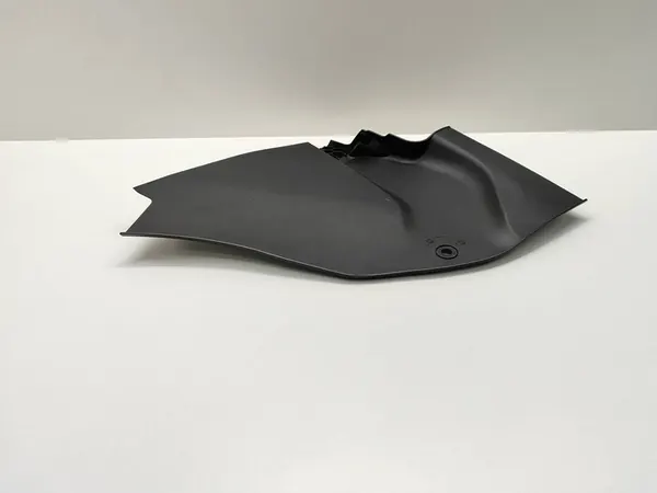 Parte do compartimento do motor BMW 5 G30 G31 G38 7388715 image 3