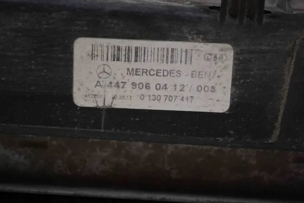 Piezas de refrigeración Mercedes-Benz Vito Tourer A4475000001 image 9