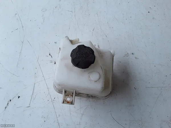 HYUNDAI IX35 Kühlmittel-Ausgleichsbehälter 25430-2S050 image 2