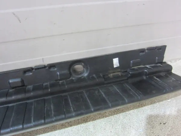 Soporte de estribo derecho BMW X5 F15 OEM 51777294384 image 4