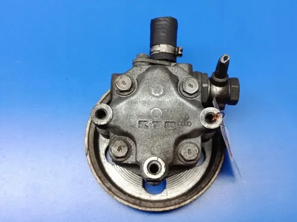 Bomba de dirección Audi A4 B7 OEM 8E0143153J image 4
