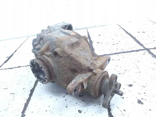 BMW Achteras Differentieel OEM 7598855 - Gebruikt image 2