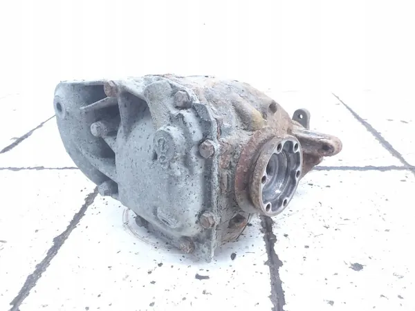 BMW Achteras Differentieel OEM 7598855 - Gebruikt image 3
