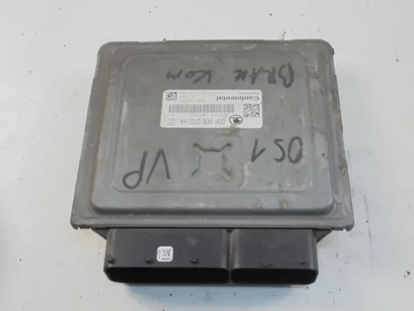 Controlador Motor Skoda OE 03F906070HA - Usado image 4