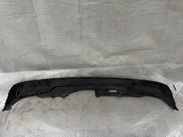 AUDI A6 C8 SLINE Bakre stötfångardiffusor image 2