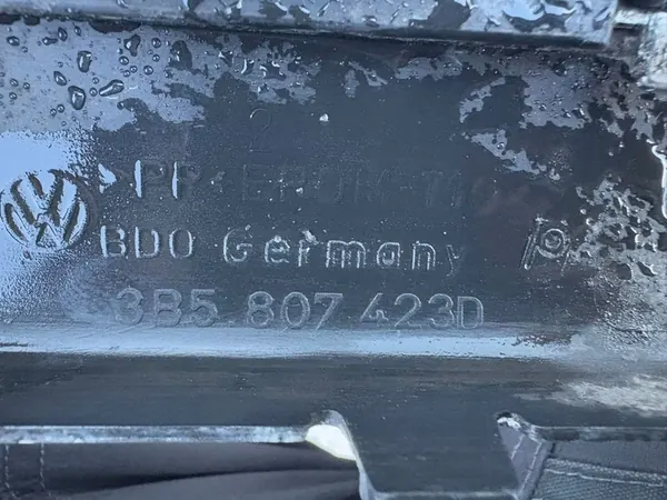 VW PASSAT B5 Takapuskuri Listat 3B5807423D image 8