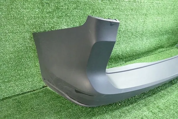 VW Caddy achterbumper OEM 2K7807421 - Gebruikte staat image 4