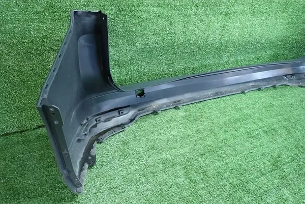 VW Caddy achterbumper OEM 2K7807421 - Gebruikte staat image 7