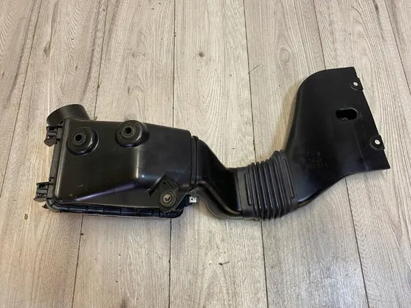 Mitsubishi Outlander III 2.2 Ilmansuodattimen Kotelo 197400-5200 image 5