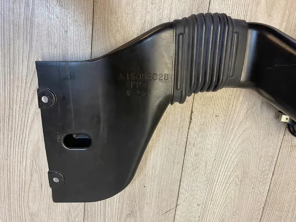 Mitsubishi Outlander III 2.2 Ilmansuodattimen Kotelo 197400-5200 image 6