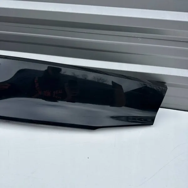 Nissan Leaf II Bagageluckstrim OEM 908105SH0A image 3
