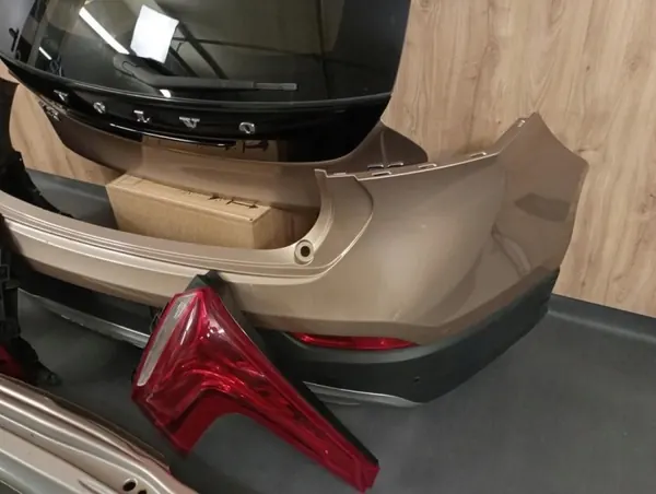 VOLVO V40 II Cross Country Heck-Komplettset 708-46 image 3