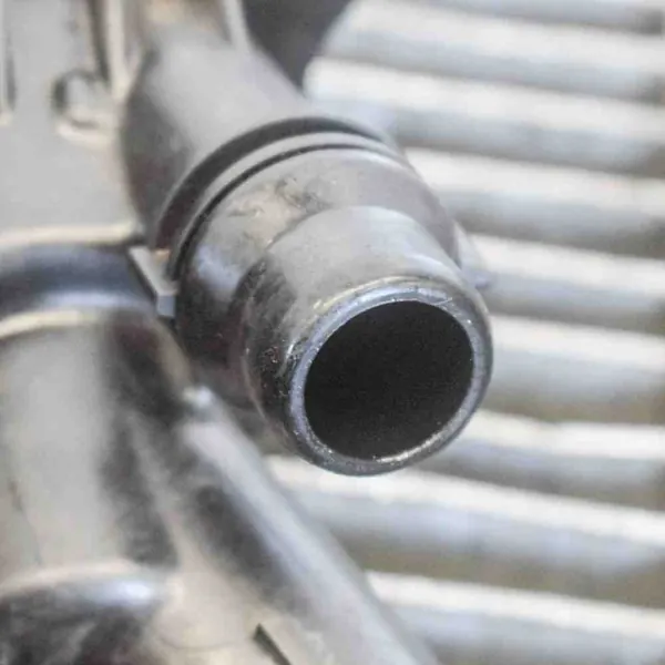 Carcasa de termostato Volvo 2.0 D D3 D4 D5 T4 T5 T6 T8 image 5