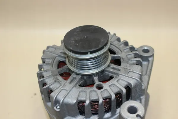 ALTERNADOR BMW F01 F02 F07 F10 F11 F25 2.0 3.0 D FG23S032 image 4