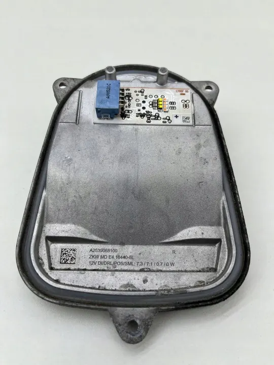 MERCEDES GLC X253 LED Module Links A2539068100 image 2