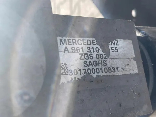 Suspension de cabine Mercedes Actros OEM A9613106355 image 9