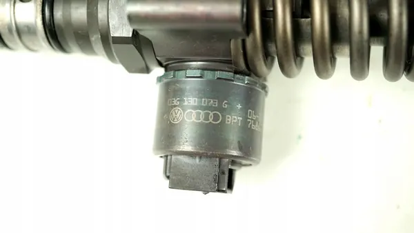 Injetor SEAT LEON IBIZA ALTEA XL TOLEDO 2.0 TDI OEM image 3