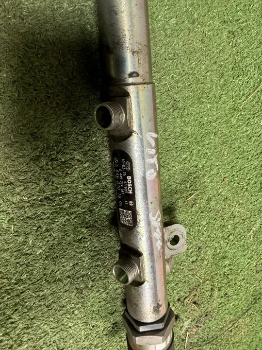 Brandstofrail Mercedes Sprinter W906 2.2d A6460701895 image 4