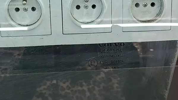 Volvo S80 Frontlinke Türscheibe OEM Szyba image 6